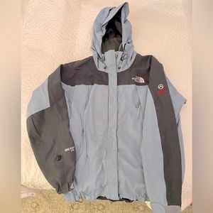 Ready to Ski? Northface women’s shell